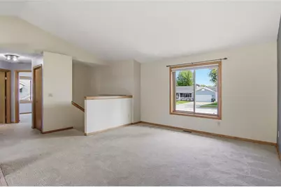 2518 Pine View Road, Eau Claire, WI 54703 - Photo 10
