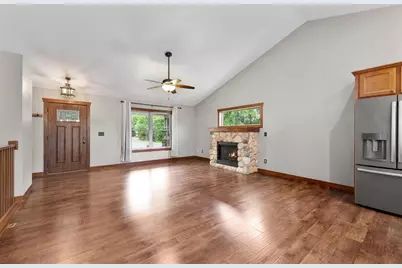 2544 Avery Lane, Altoona, WI 54720 - Photo 10