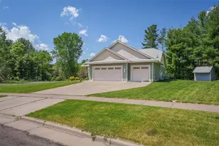2544 Avery Ln, Altoona, WI 54720 - Photo 4