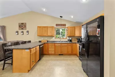 2644 Trindal Street, Eau Claire, WI 54703 - Photo 8