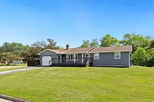 819 Forrest St, Black River Falls, WI 54615 - Photo 2