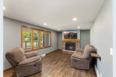 819 Forrest Street, Black River Falls, WI 54615 - Photo 4