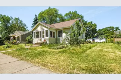 1516 Sherwin Avenue, Eau Claire, WI 54701 - Photo 2