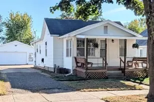 727 Bolles St, Eau Claire, WI 54703 - Photo 1