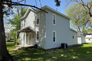 213 Owen St, Arcadia, WI 54612 - Photo 2