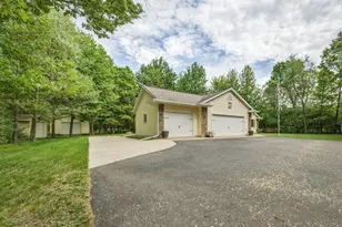 6633 188th St, Chippewa Falls, WI 54729 - Photo 4
