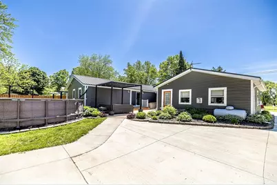 122 Washington Street, Black River Falls, WI 54615 - Photo 4