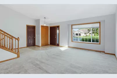 2910 W Frank Street, Eau Claire, WI 54703 - Photo 2