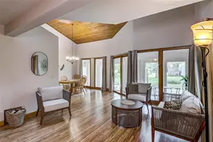 2229 Peterson Ave, Eau Claire, WI 54703 - Photo 2