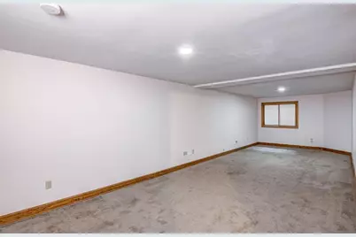 2229 Peterson Avenue, Eau Claire, WI 54703 - Photo 18