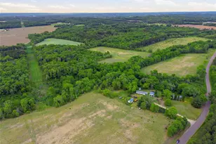 7194 W Nelson Rd, Mondovi, WI 54755 - Photo 6