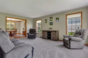 1606 Luther Ct, Marshfield, WI 54449 - Photo 2