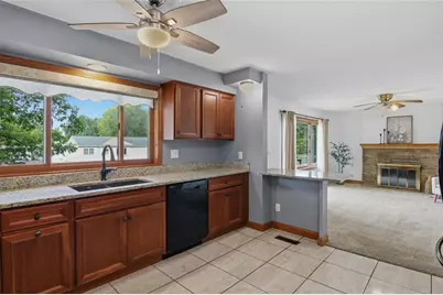 2715 Rudolph Road, Eau Claire, WI 54701 - Photo 6