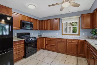 2715 Rudolph Road, Eau Claire, WI 54701 - Photo 8