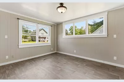 334 E 2nd Avenue, Stanley, WI 54768 - Photo 8