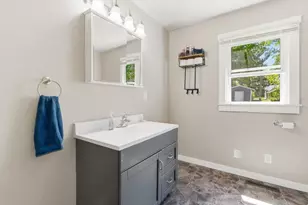334 E 2nd Ave, Stanley, WI 54768 - Photo 16