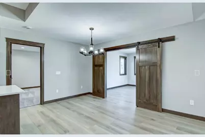 705 Sequoia Drive, Altoona, WI 54720 - Photo 6