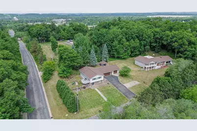 2204 Hillside Drive, Eau Claire, WI 54703 - Photo 36