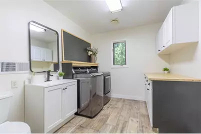 2204 Hillside Drive, Eau Claire, WI 54703 - Photo 12