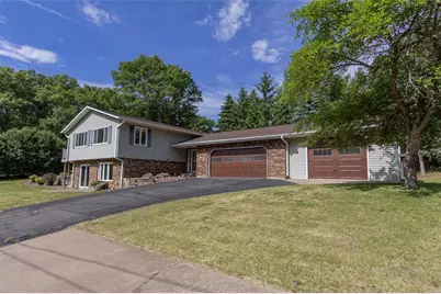 2204 Hillside Drive, Eau Claire, WI 54703 - Photo 32