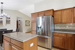 1301 Sandy Ridge Ln, Altoona, WI 54720 - Photo 4