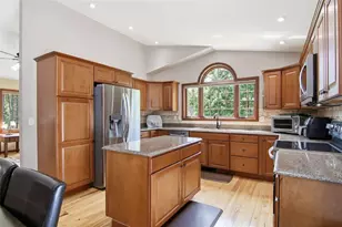 1301 Sandy Ridge Ln, Altoona, WI 54720 - Photo 2