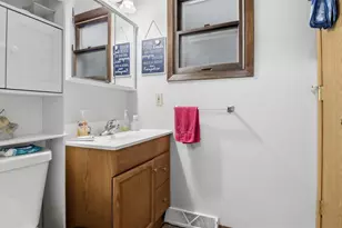 3201 Lotus St, Eau Claire, WI 54703 - Photo 14