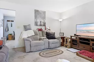3201 Lotus St, Eau Claire, WI 54703 - Photo 6