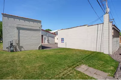 33 E Willow Street, Chippewa Falls, WI 54729 - Photo 38