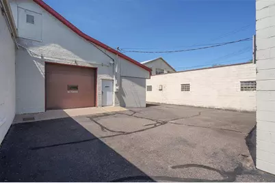 33 E Willow Street, Chippewa Falls, WI 54729 - Photo 6