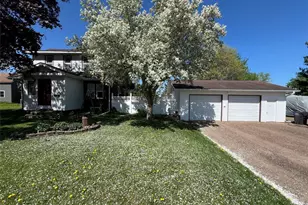 115 East St, New Auburn, WI 54757 - Photo 4