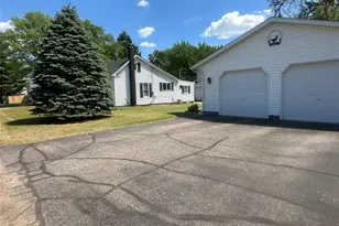 301 Cliff St, Chippewa Falls, WI 54729 - Photo 6