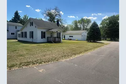 301 Cliff Street, Chippewa Falls, WI 54729 - Photo 2