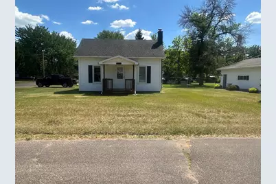 301 Cliff Street, Chippewa Falls, WI 54729 - Photo 1