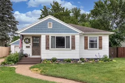 109 E Grant Avenue, Eau Claire, WI 54701 - Photo 1