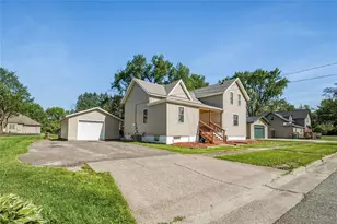 519 Wood St, Augusta, WI 54722 - Photo 2