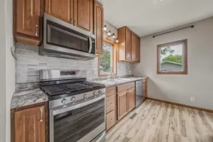 332 Lincoln St, Stanley, WI 54768 - Photo 18
