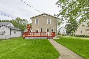 332 Lincoln St, Stanley, WI 54768 - Photo 6