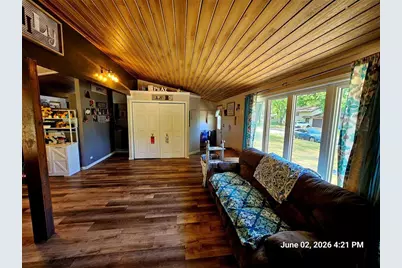 305 W Wisconsin Street, Chippewa Falls, WI 54729 - Photo 6