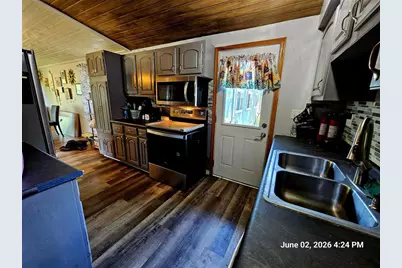305 W Wisconsin Street, Chippewa Falls, WI 54729 - Photo 4