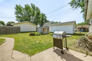 109 W Greenville St, Chippewa Falls, WI 54729 - Photo 8