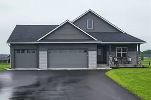 5262 195th St, Chippewa Falls, WI 54729 - Photo 1
