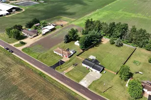 N6115 County Rd V, Durand, WI 54736 - Photo 32