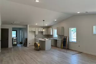 4332 Studebaker Ln, Eau Claire, WI 54703 - Photo 4