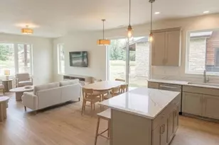 4334 Studebaker Ln, Eau Claire, WI 54703 - Photo 2