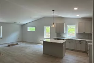 4336 Studebaker Ln, Eau Claire, WI 54703 - Photo 2
