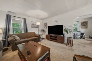 2112 Cleveland St, Eau Claire, WI 54703 - Photo 6