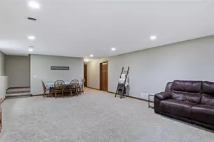 623 Autumn Dr, Altoona, WI 54720 - Photo 24