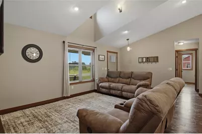 623 Autumn Drive, Altoona, WI 54720 - Photo 4