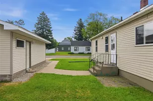 23 E Schneider St, Rice Lake, WI 54868 - Photo 32